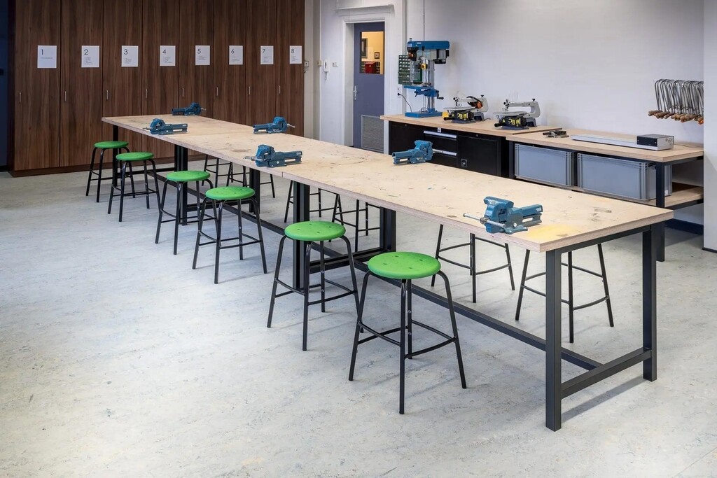 Tabouret kruk W15 met PUR zitting