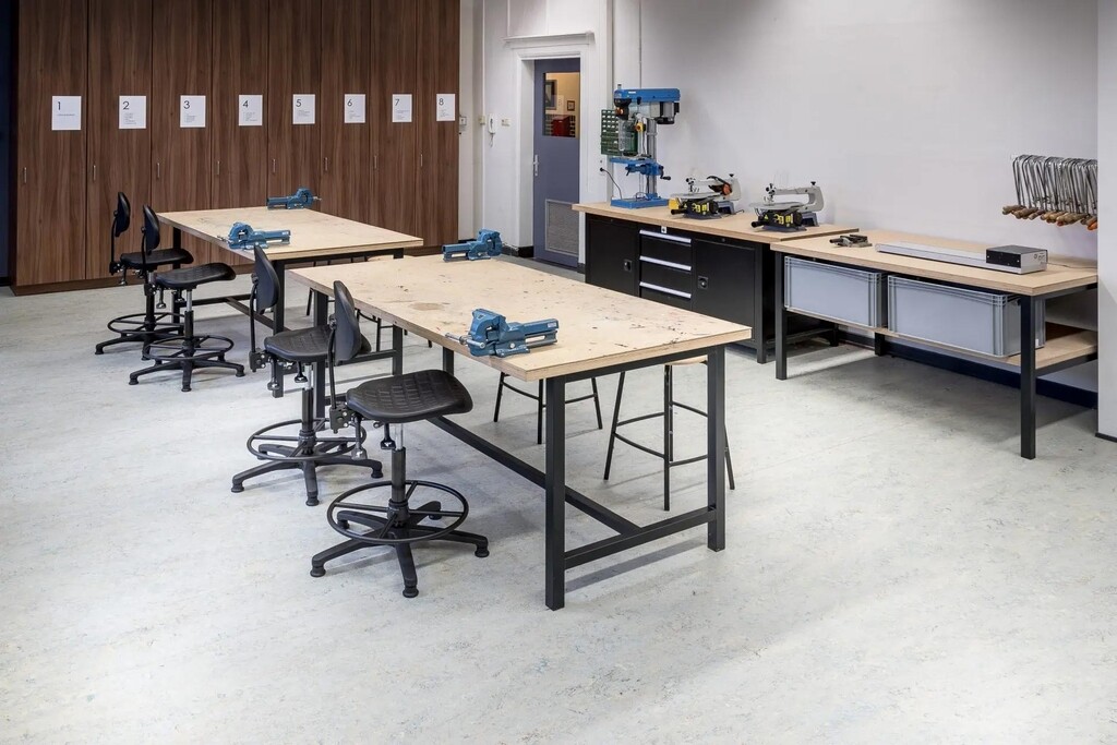Stahulp Basic met PUR zitting